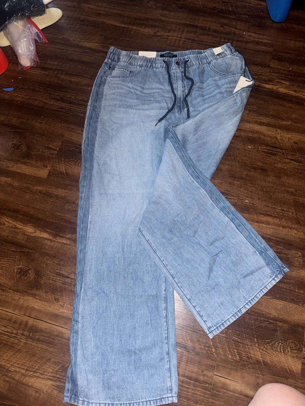 Women’s Light Blue Wide-Leg Denim Jeans with Drawstring Waist